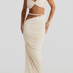 Elegant Cream Women's Skirt